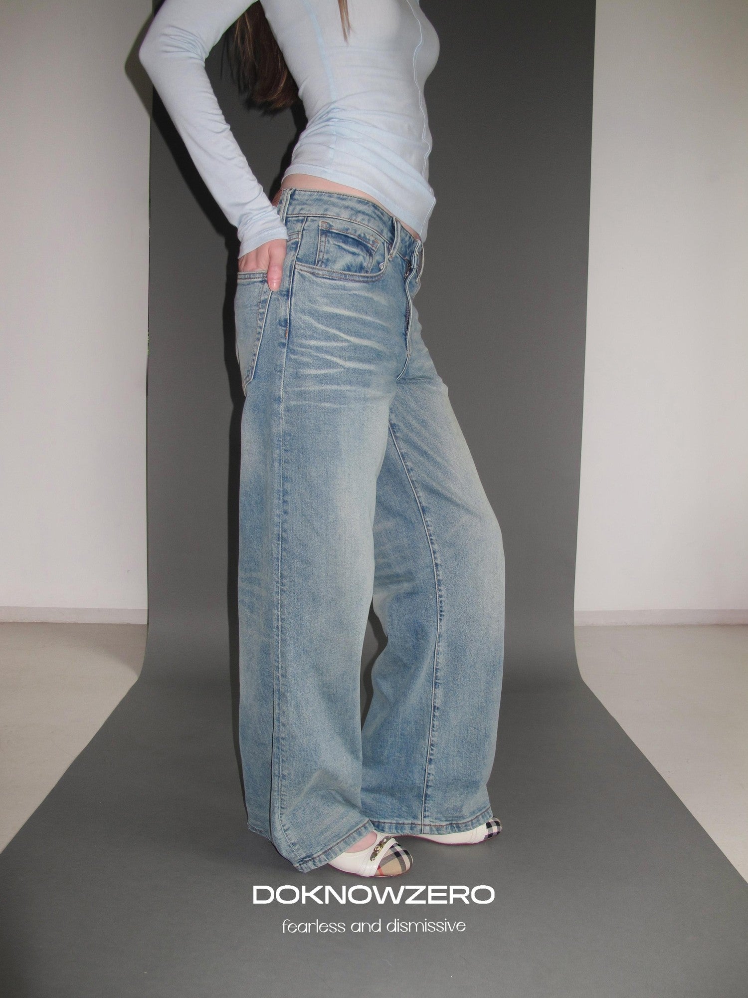 DKZ OFFICIAL Washed Vintage Blue Button Fly Natural Waist Women&