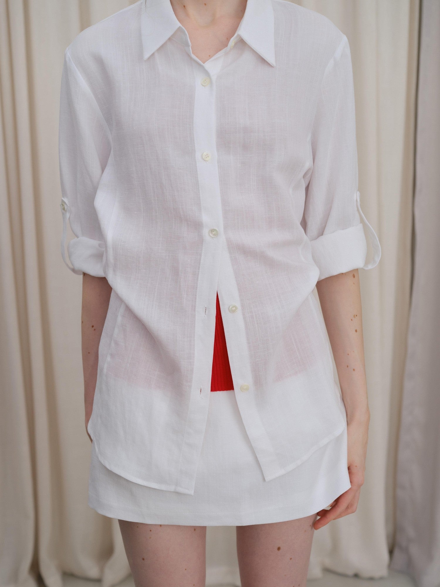 DKZ OFFICIAL White Adjustable Convertible Slim Button Front Women&