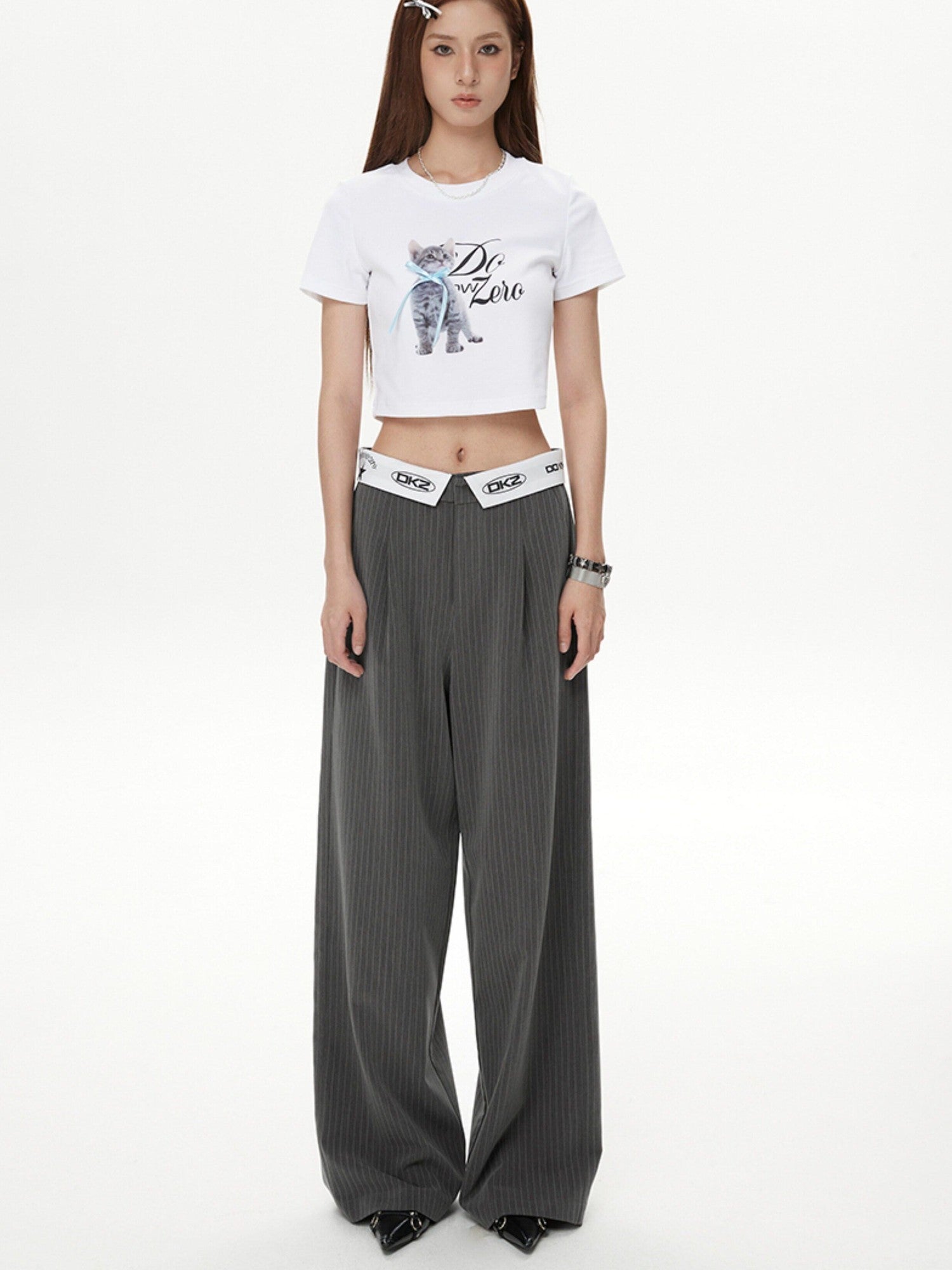DKZ OFFICIAL White Cat And Text Print Round Neck Short Sleeve Women&