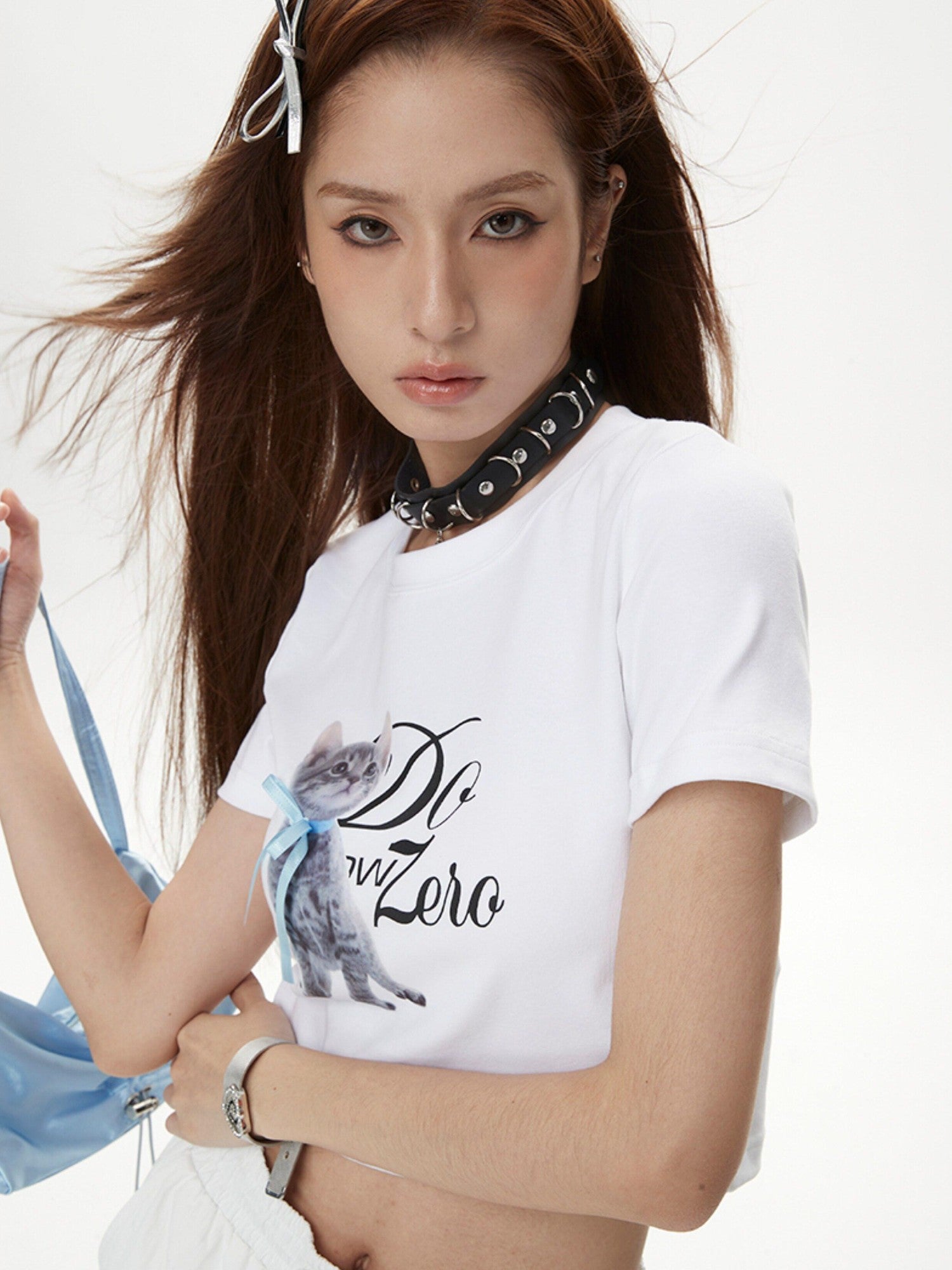 DKZ OFFICIAL White Cat And Text Print Round Neck Short Sleeve Women&