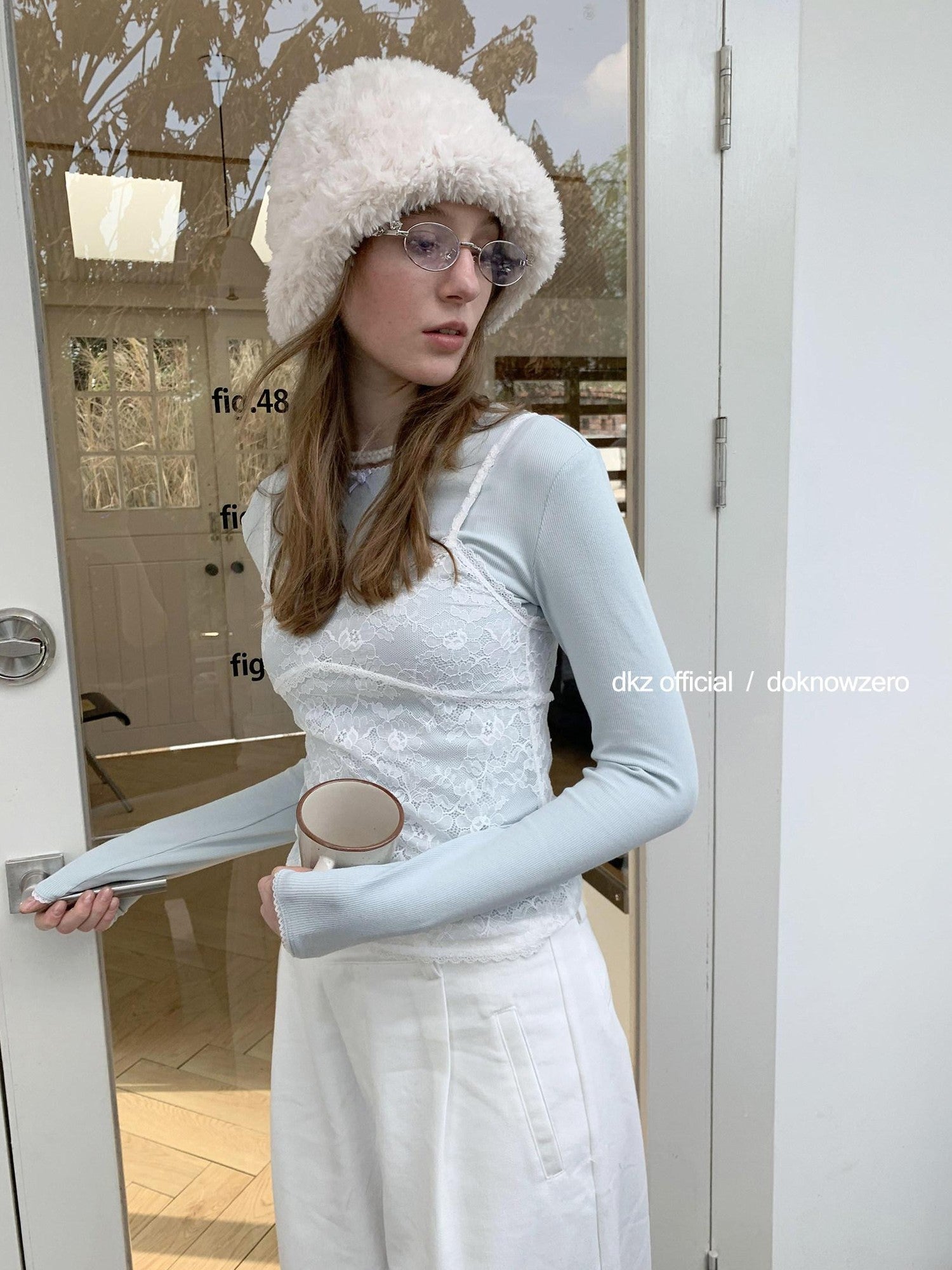 DKZ OFFICIAL White Embroidered Cutout Layered Women&