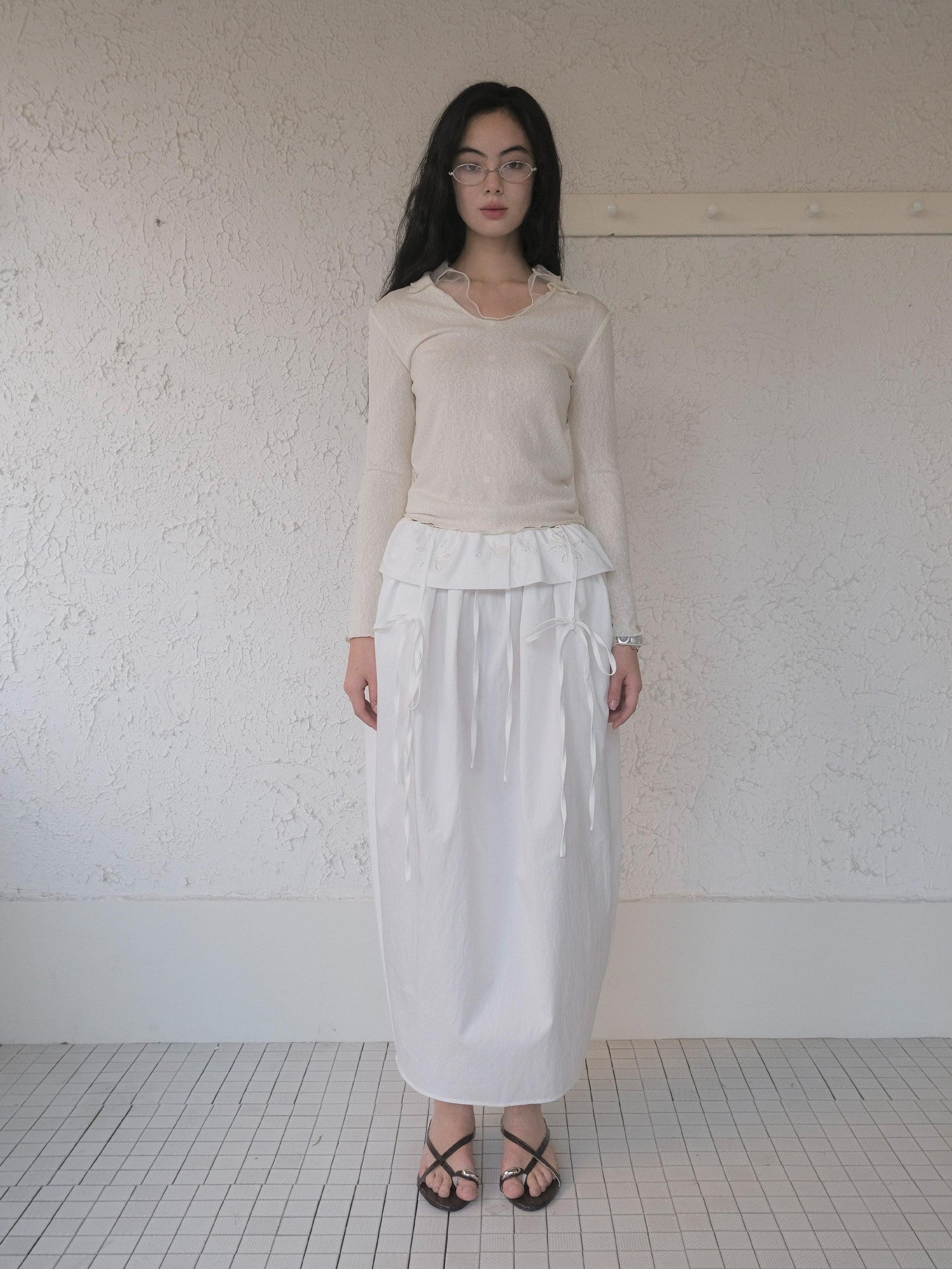 DKZ OFFICIAL White Embroidered Waistband Lantern Women&