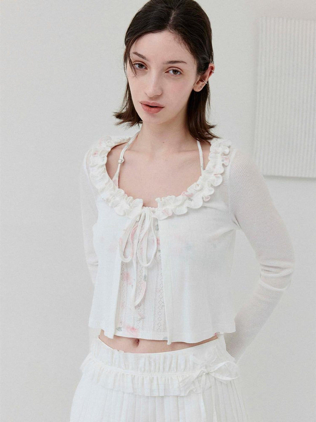 DKZ OFFICIAL White Floral Ruffle Knit Tie Cropped U Neck Two Piece Women&