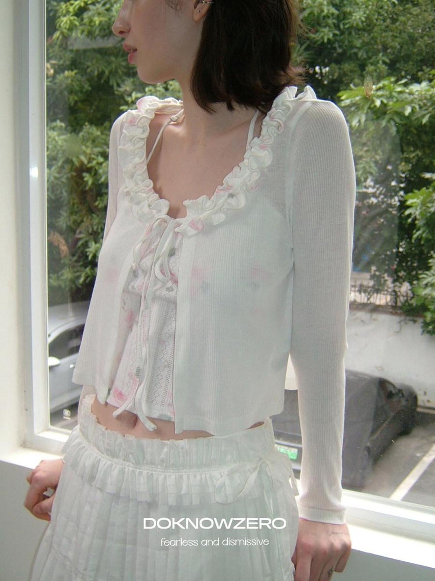 DKZ OFFICIAL White Floral Ruffle Knit Tie Cropped U Neck Two Piece Women&