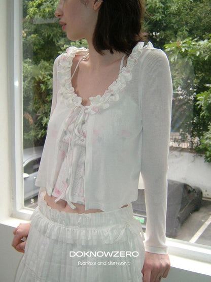 DKZ OFFICIAL White Floral Ruffle Knit Tie Cropped U Neck Two Piece Women&