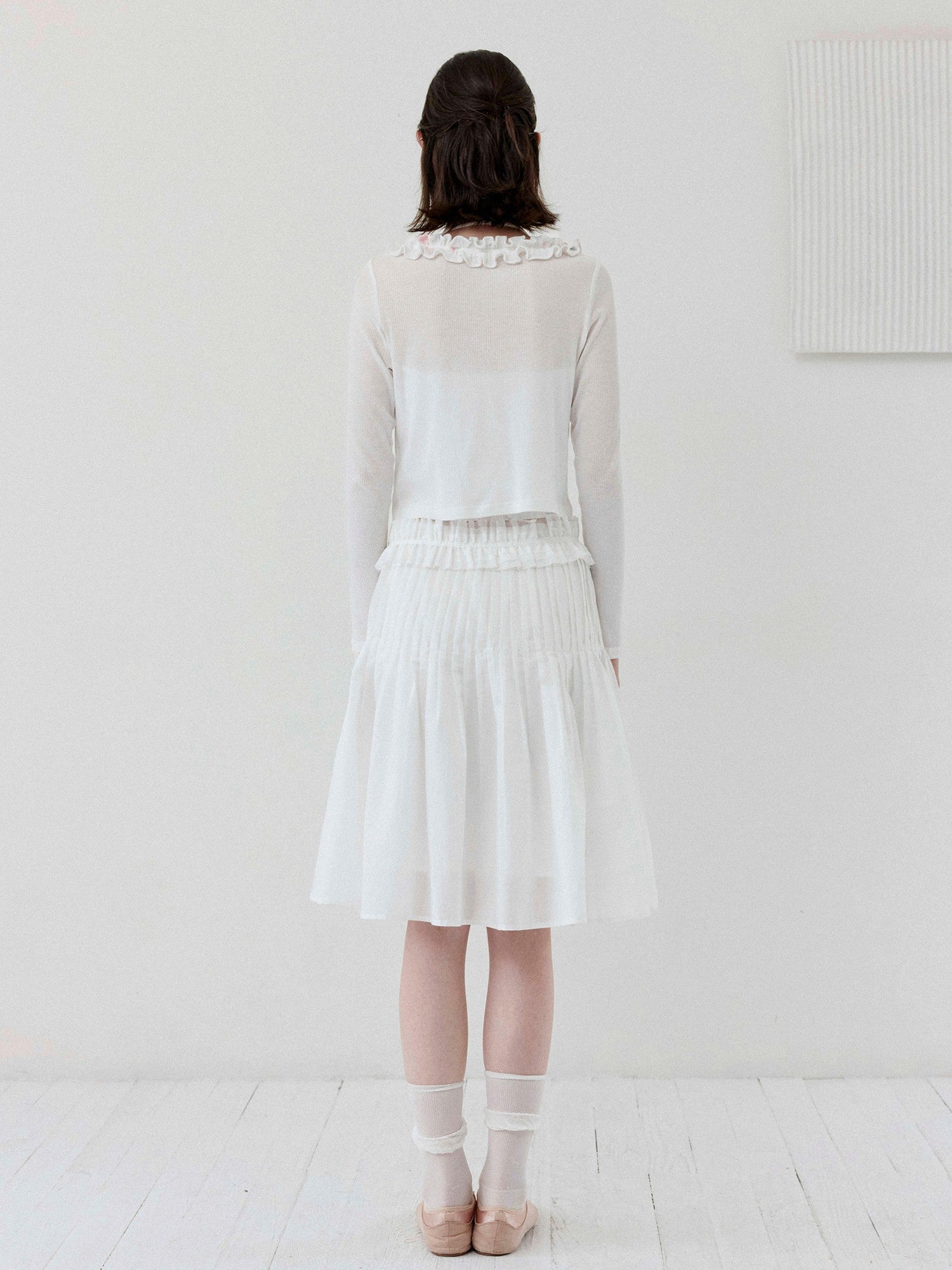 DKZ OFFICIAL White Floral Ruffle Knit Tie Cropped U Neck Two Piece Women&