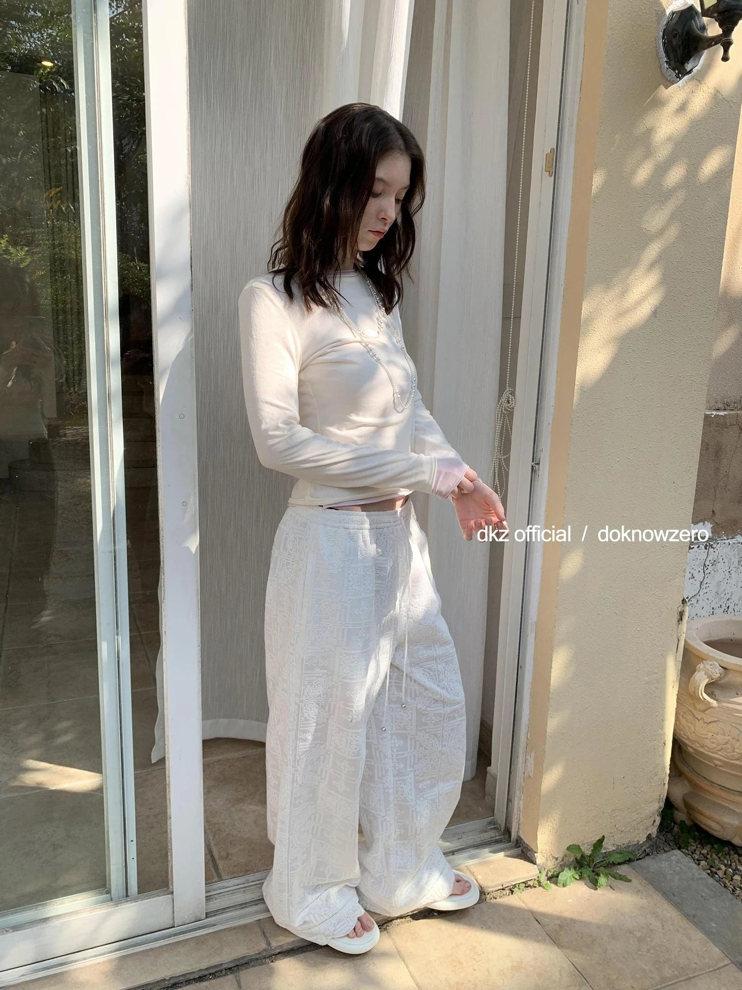 DKZ OFFICIAL White Lace Drawstring Wide Leg Trousers With Lining