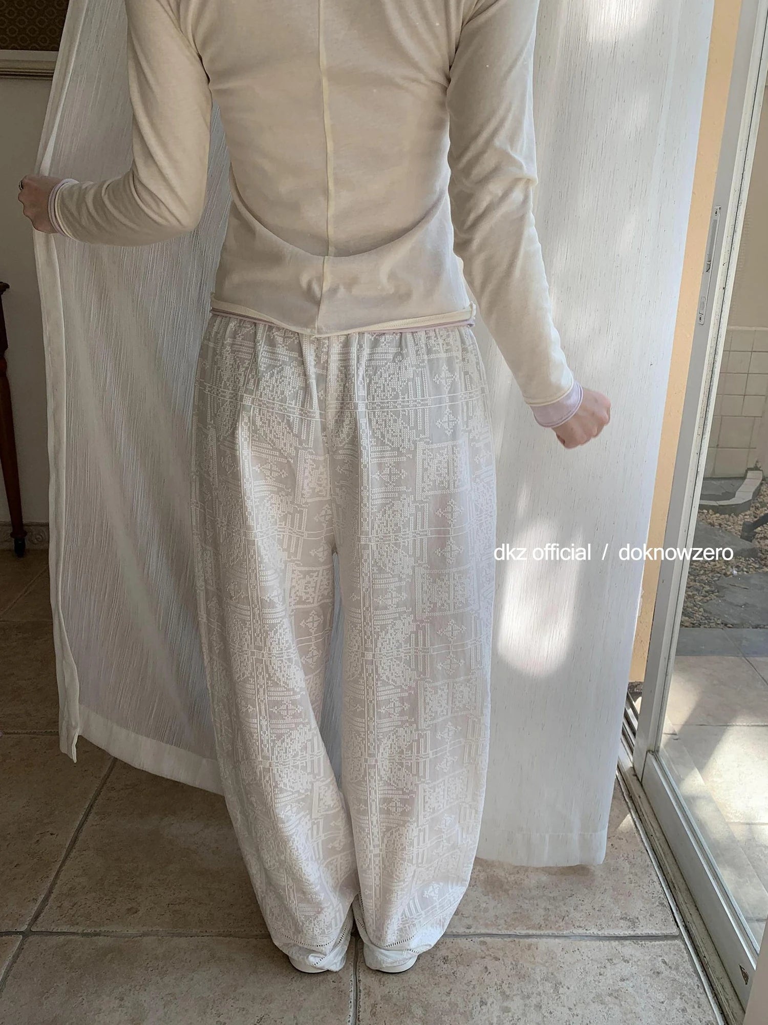 DKZ OFFICIAL White Lace Drawstring Wide Leg Trousers With Lining