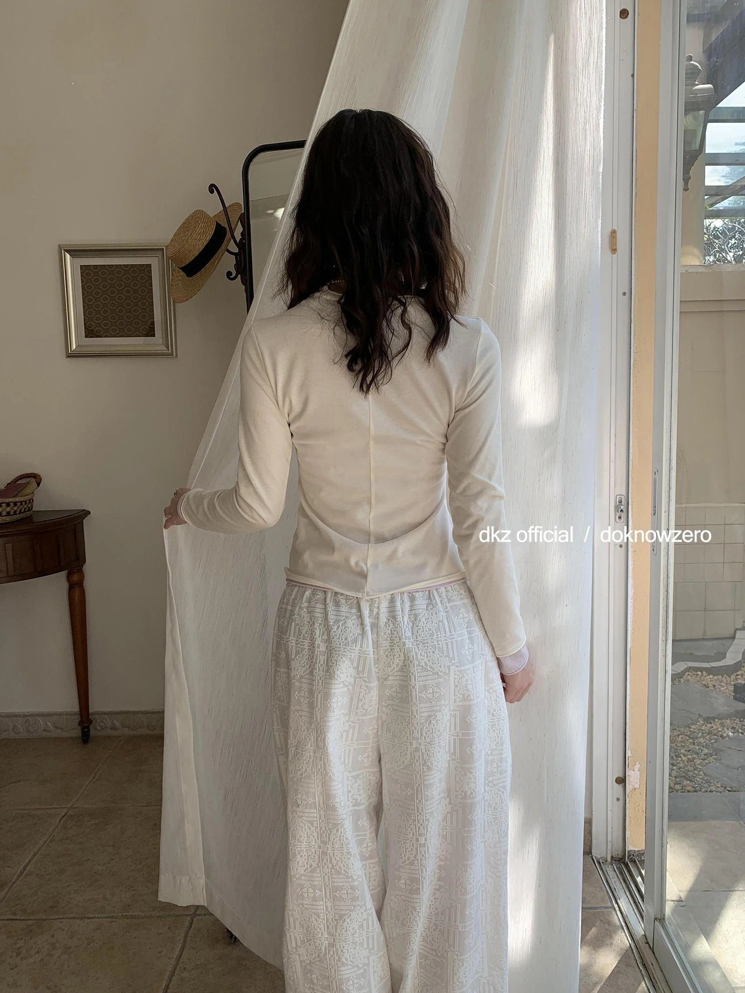 DKZ OFFICIAL White Lace Drawstring Wide Leg Trousers With Lining