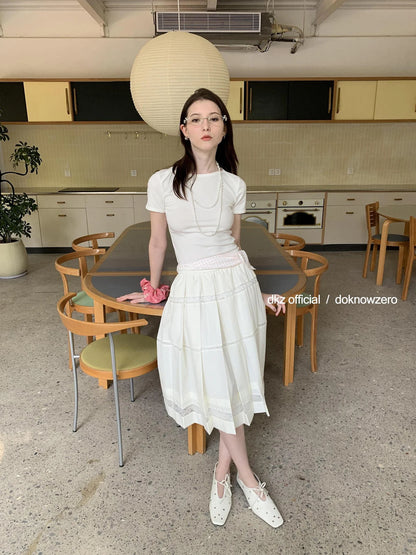 DKZ OFFICIAL White Lace Paneled A Line Pleated Skirt