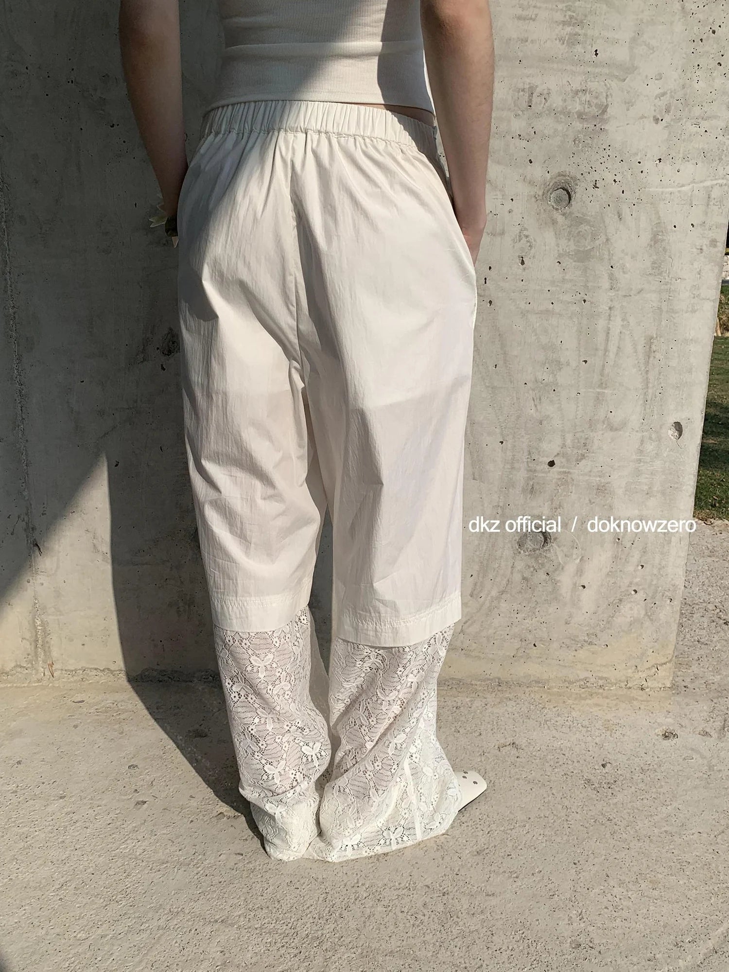DKZ OFFICIAL White Lace Paneled Casual Pants With Drawstring