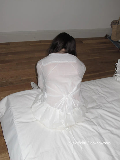 DKZ OFFICIAL White Lace Ruffle Trim Pleated Overshirt