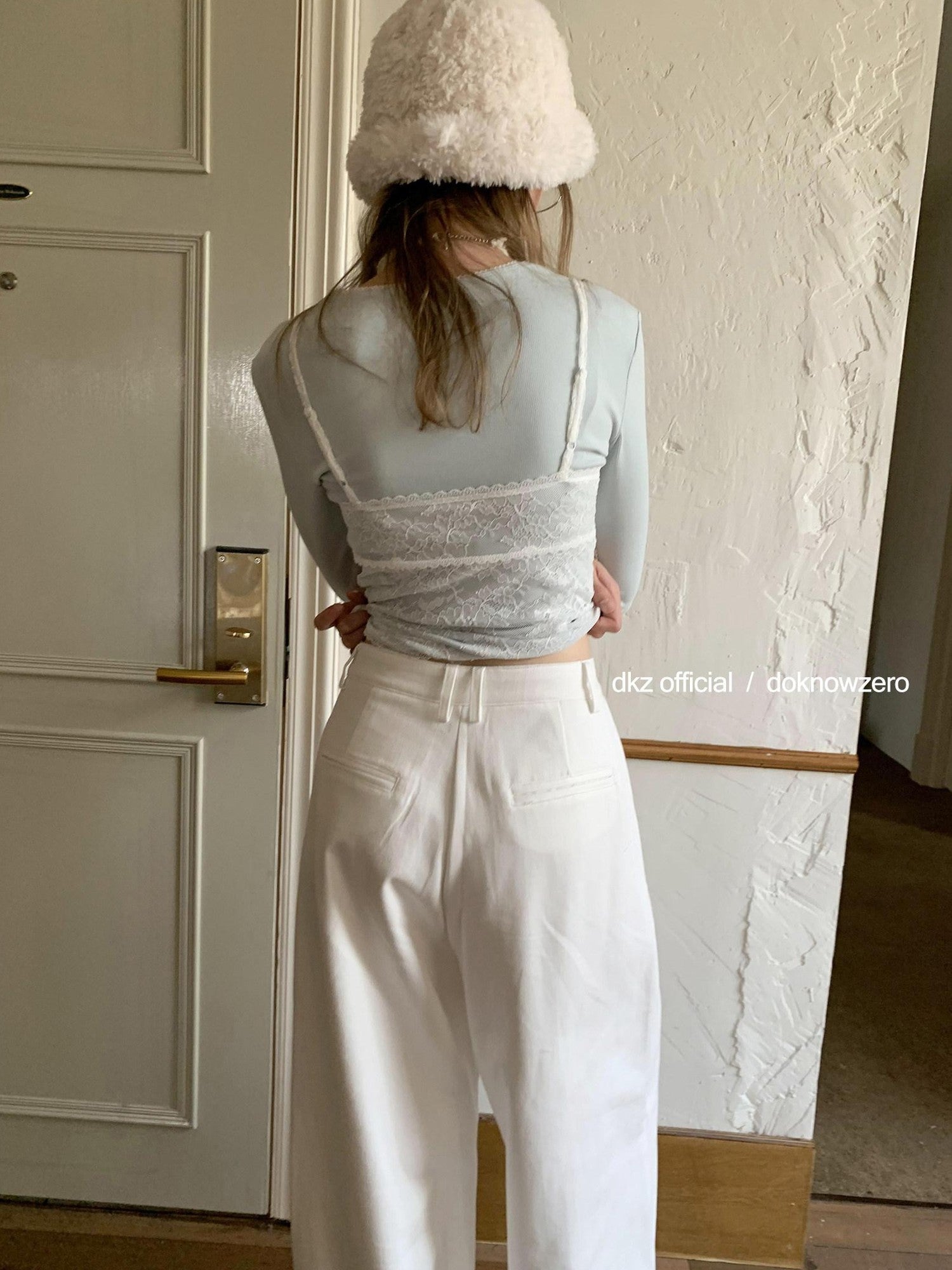 DKZ OFFICIAL White Pocket Draped Minimalist Women&