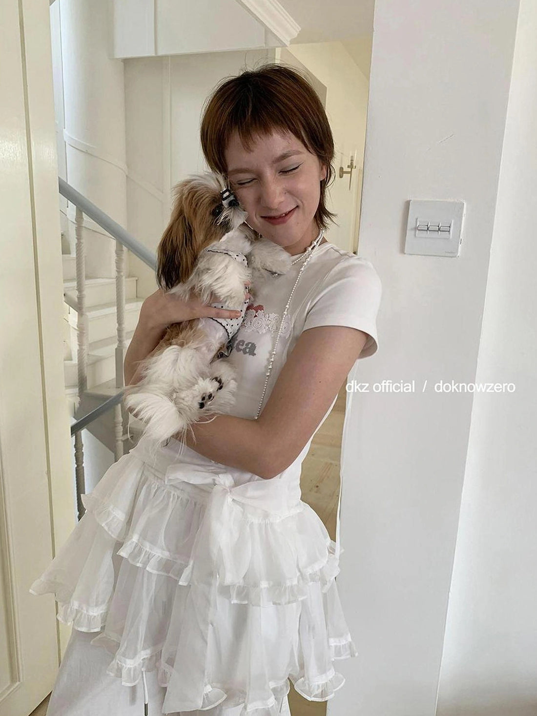 DKZ OFFICIAL White Strappy Ruffle Hem Midi Dress