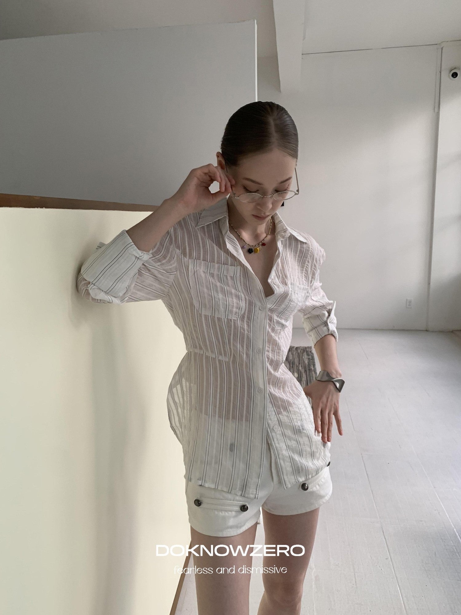 DKZ OFFICIAL White Striped High Low Hem Waist Cinched Long Sleeve Women&