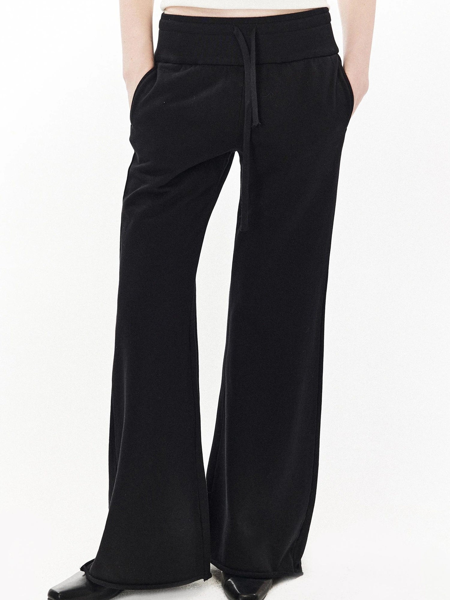 DKZ OFFICIAL Wide Waist Relaxed Flared Sweatpants