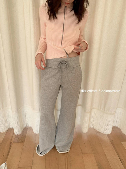 DKZ OFFICIAL Wide Waist Relaxed Flared Sweatpants