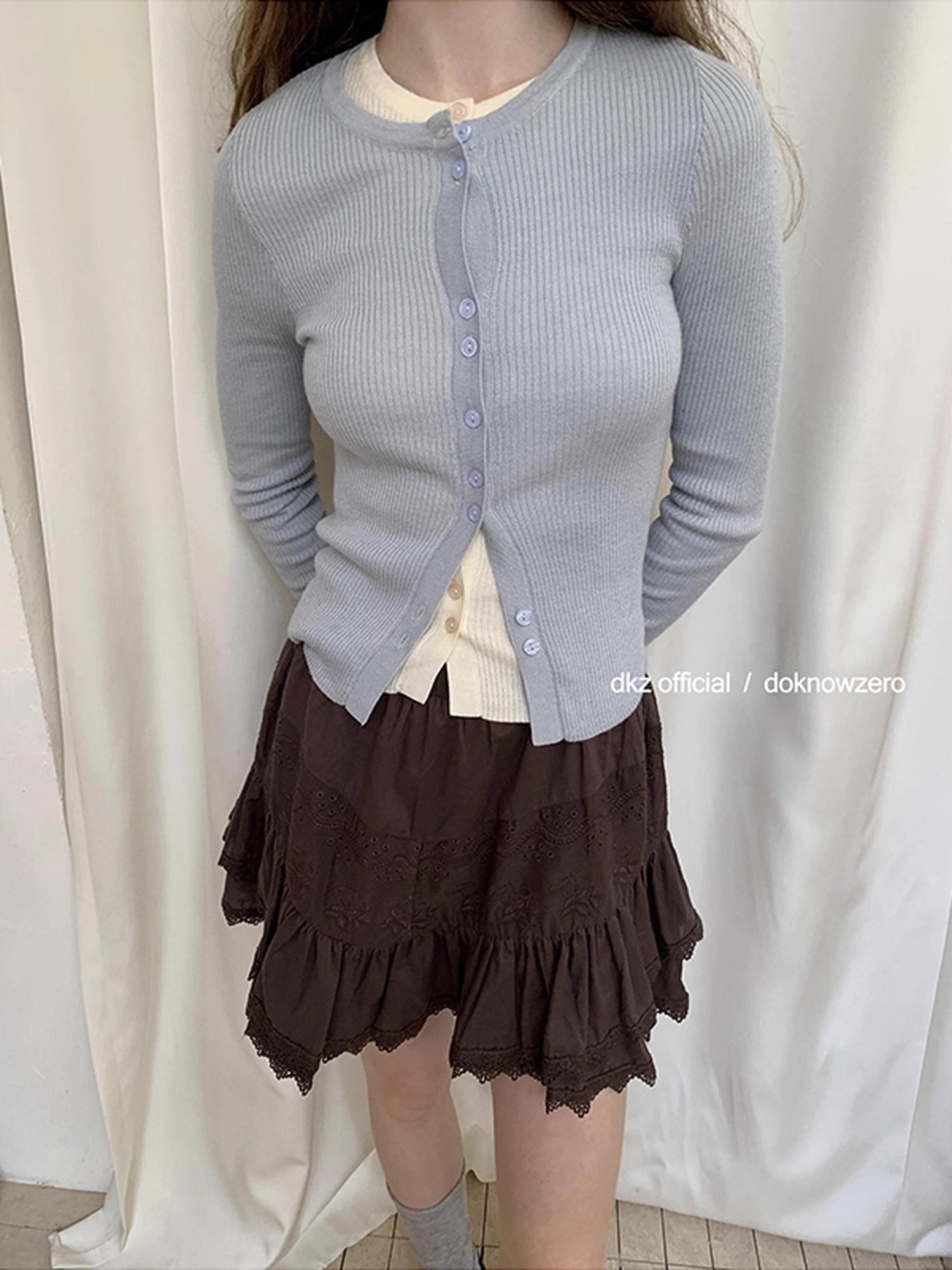 DKZ_OFFICIAL_Women_Slim_Fit_Knit_Cardigan_For_Autumn_MISSTT