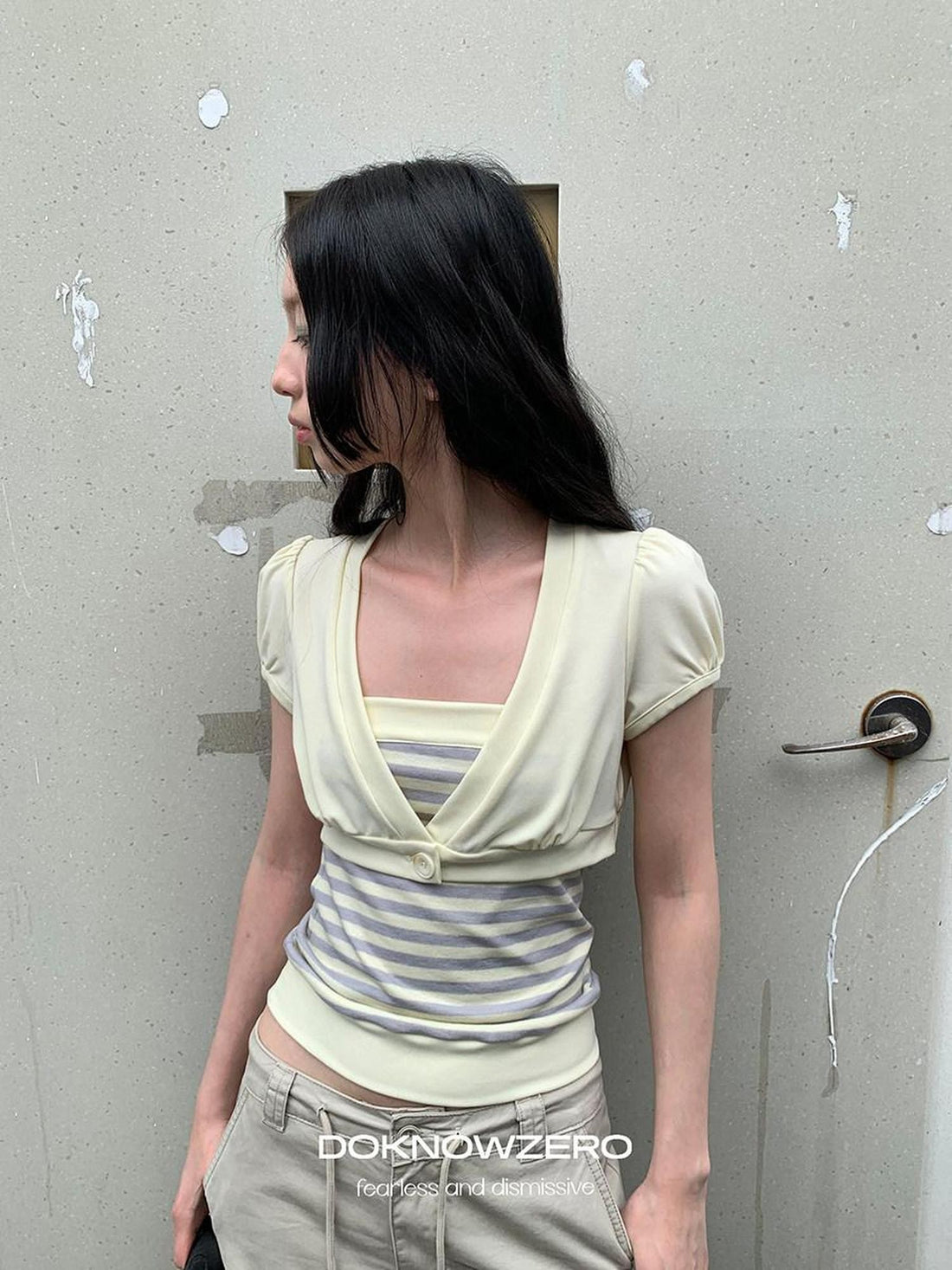 DKZ OFFICIAL Yellow Mint Colorblock Single Button V-neck Women&