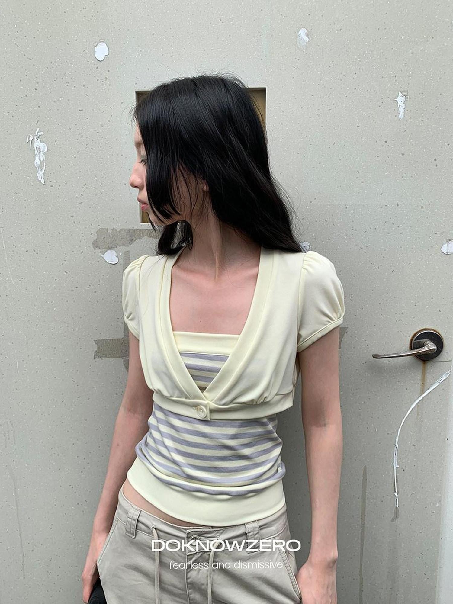 DKZ OFFICIAL Yellow Mint Colorblock Single Button V-neck Women&