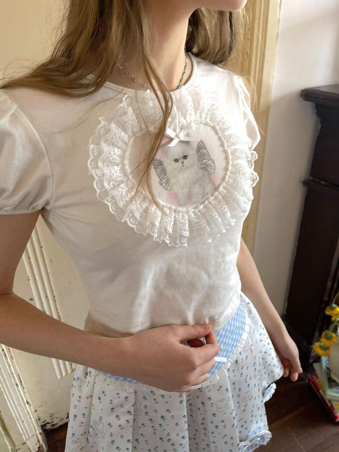 Daytoday Angel Cat Lace Bubble Sleeve Tie Front Tee