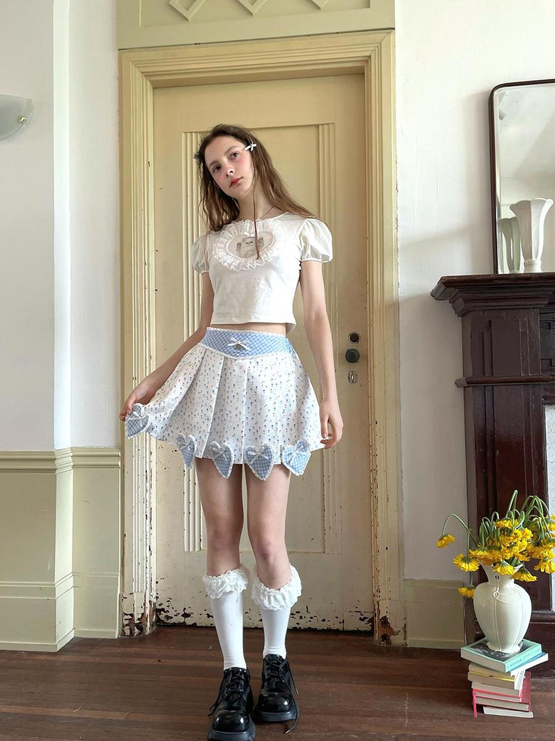 Daytoday Angel Cat Lace Bubble Sleeve Tie Front Tee