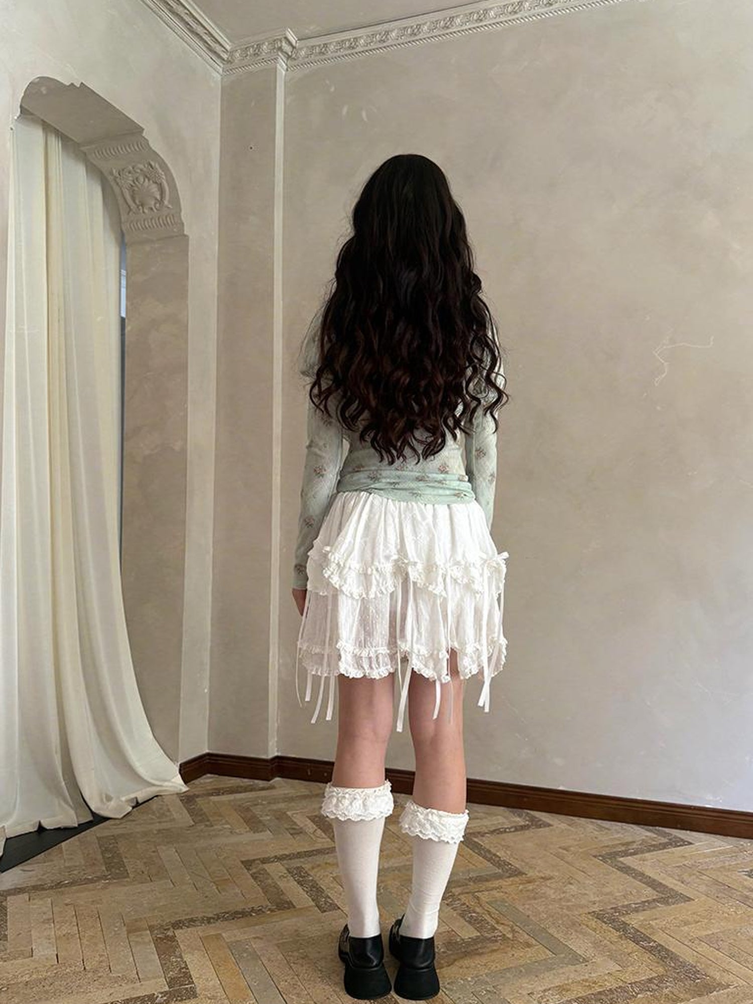 Daytoday Fairy Tale Lace Trim Stretch Top Long Sleeve Sun Protection Layering V-neck T-shirt