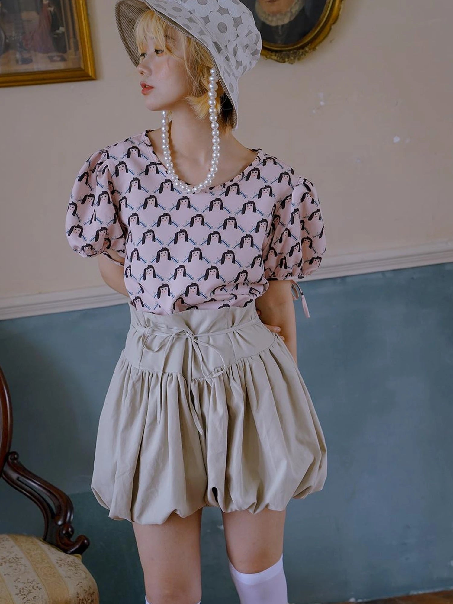 Floral Pearl Checkered Bucket Hat