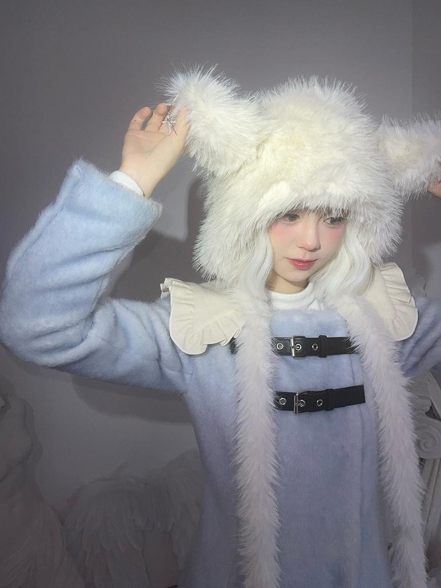 Daytoday Heavenly Lamb Ear Cross Bow Knit Hat