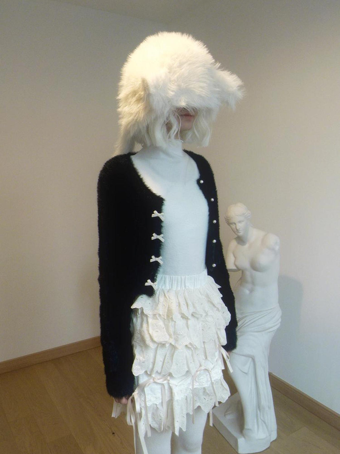 Daytoday Pearl Bow Short Knit Cardigan Pure Color Versatile