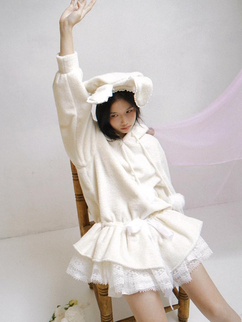 Daytoday Plush Angel Ear Pompom Lace Low Waist Hooded Women&