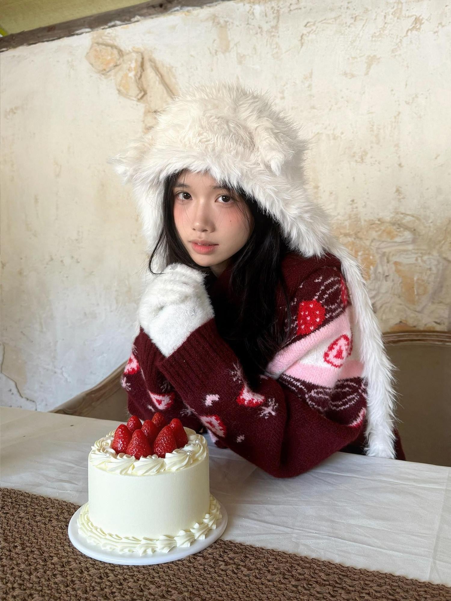Daytoday Red Velvet Strawberry Cake Fair Isle Pom Pom Hooded Women&