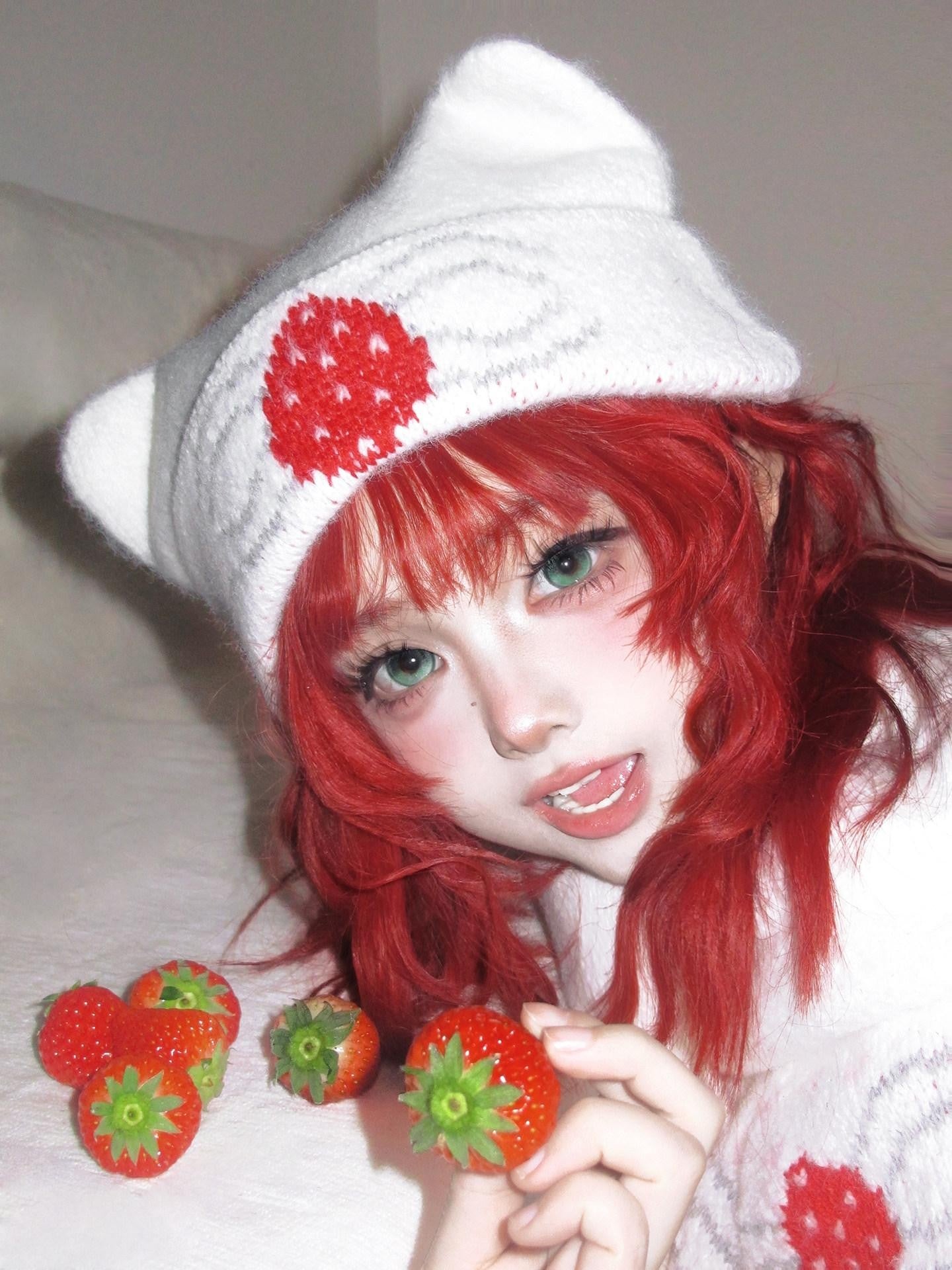 Daytoday Strawberry Cake Jacquard Foldable Cat Ear Knitted Women&