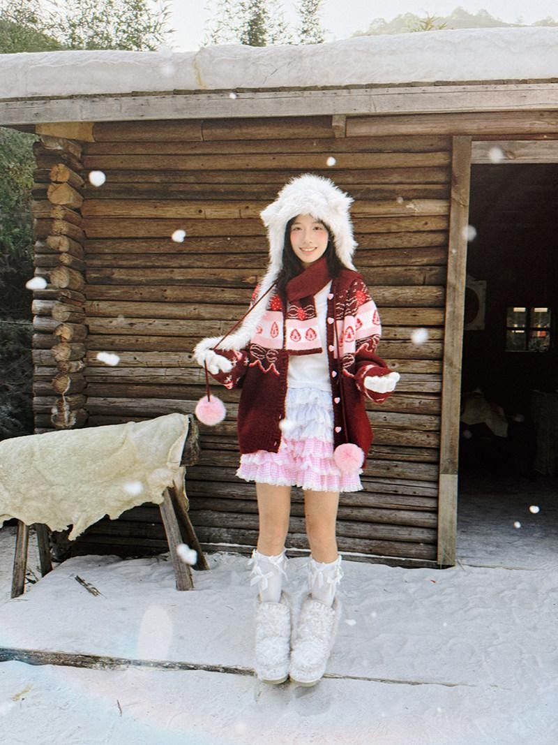 Daytoday Strawberry Cake Jacquard Knit Floral Women&
