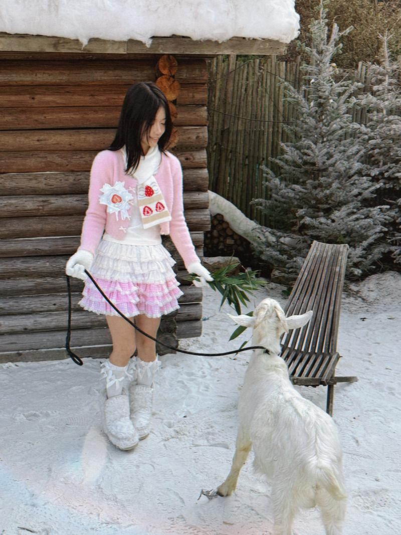 Daytoday Strawberry Cake Jacquard Knit Floral Women&