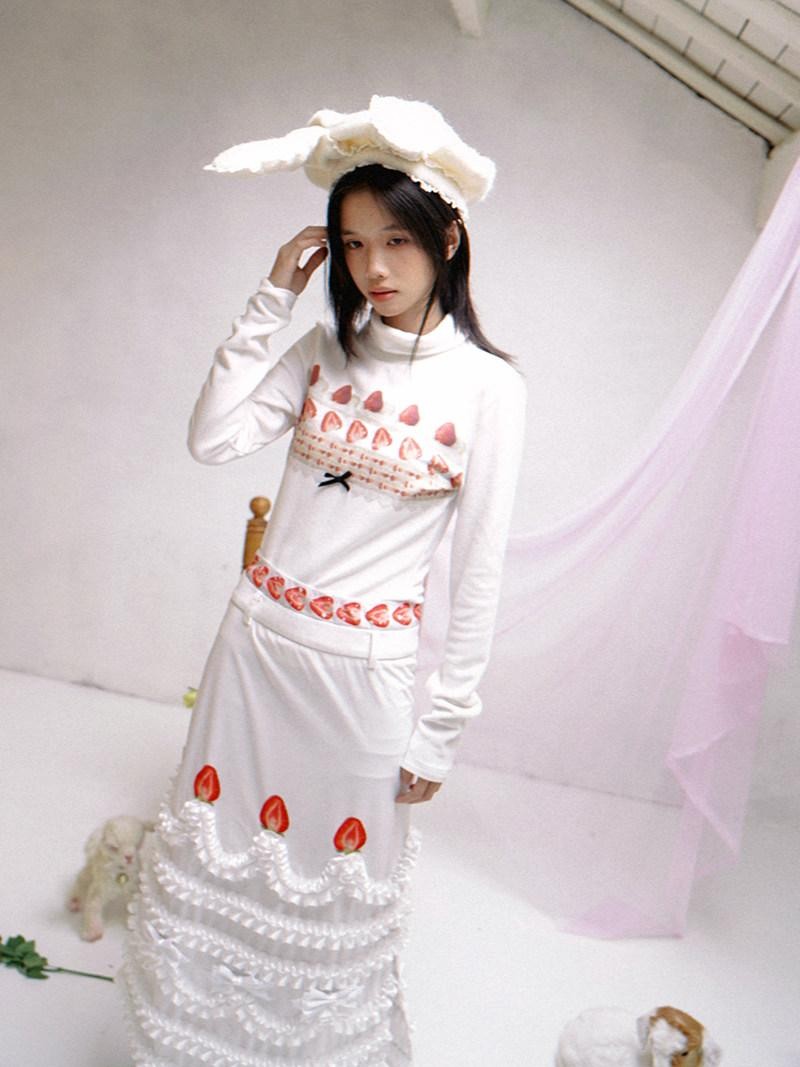 Daytoday Strawberry Cake Print High Neck Slim Fit Women&
