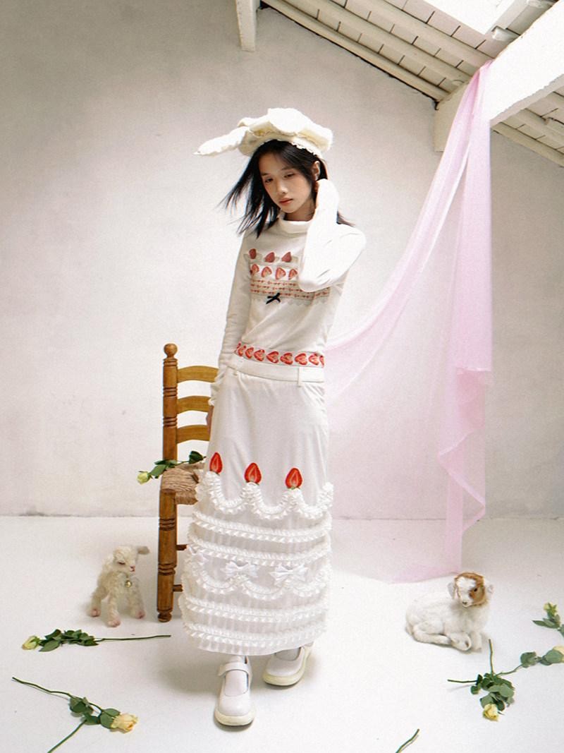 Daytoday Strawberry Print 3d Embellishment Side Slit Women&