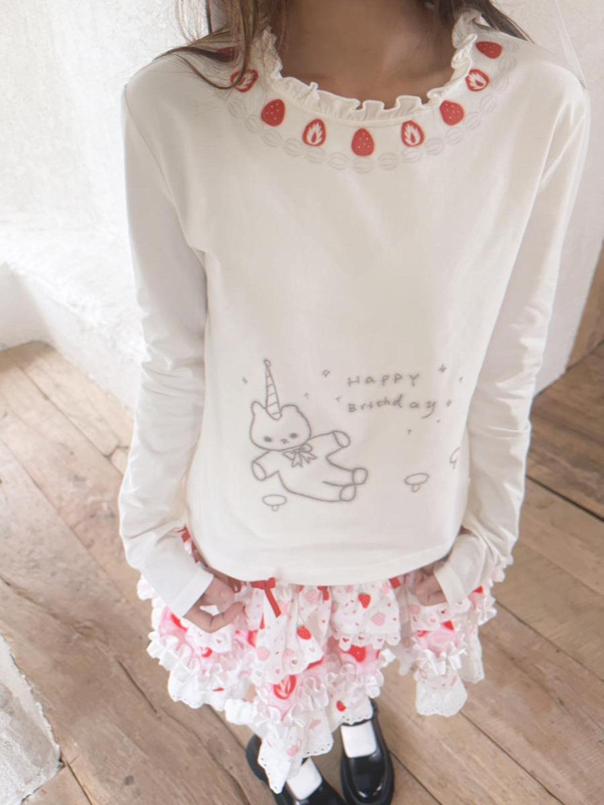 Daytoday Strawberry Print Lace Trim Round Neck Women&