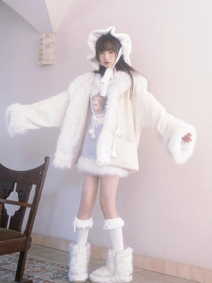 Daytoday Vintage Angel Print T Shirt With Fur Collar