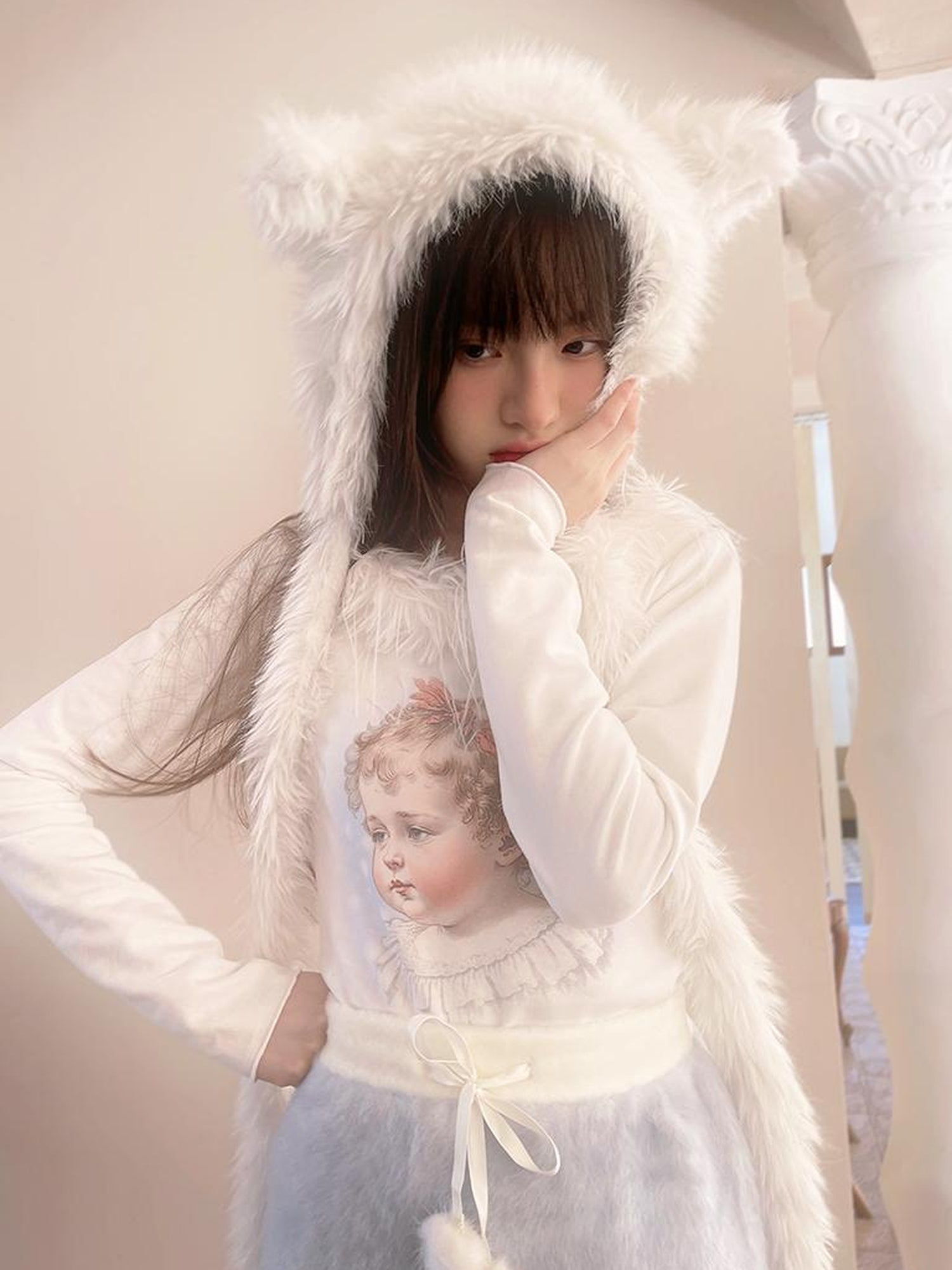 Daytoday Vintage Angel Print T Shirt With Fur Collar