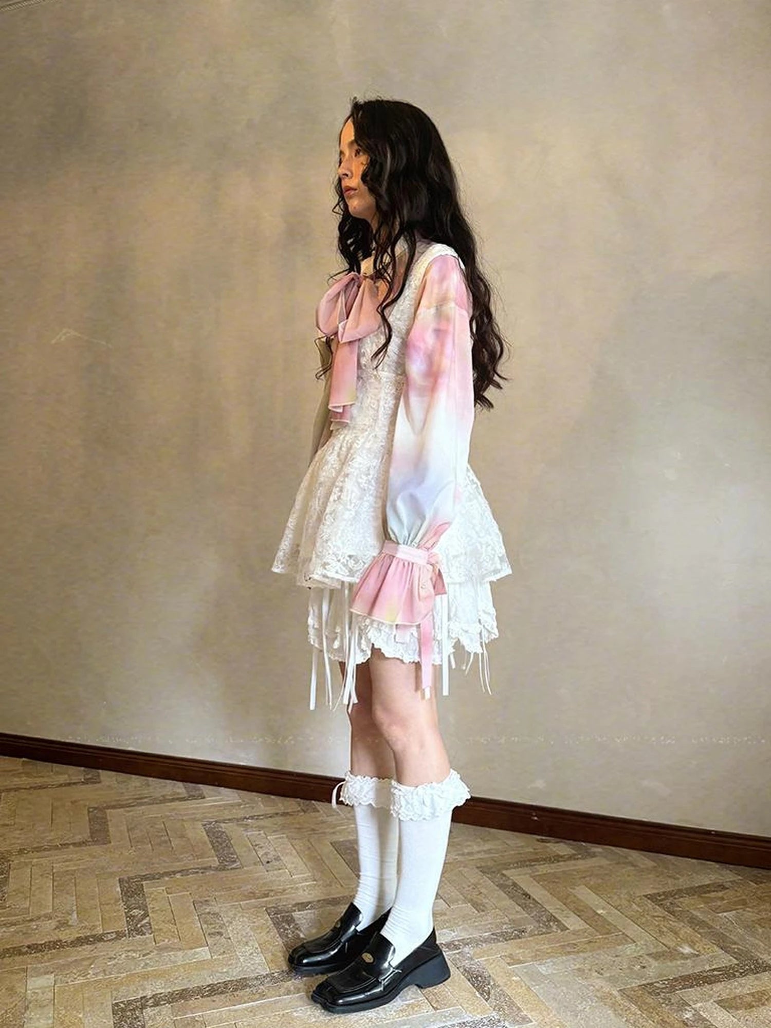 Vintage Bow Print Puff Sleeve Blouse