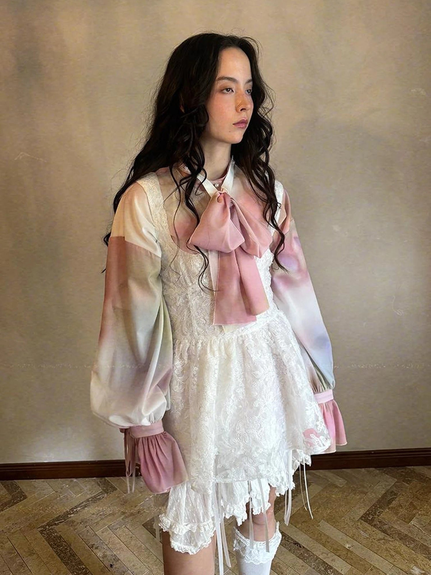 Vintage Bow Print Puff Sleeve Blouse