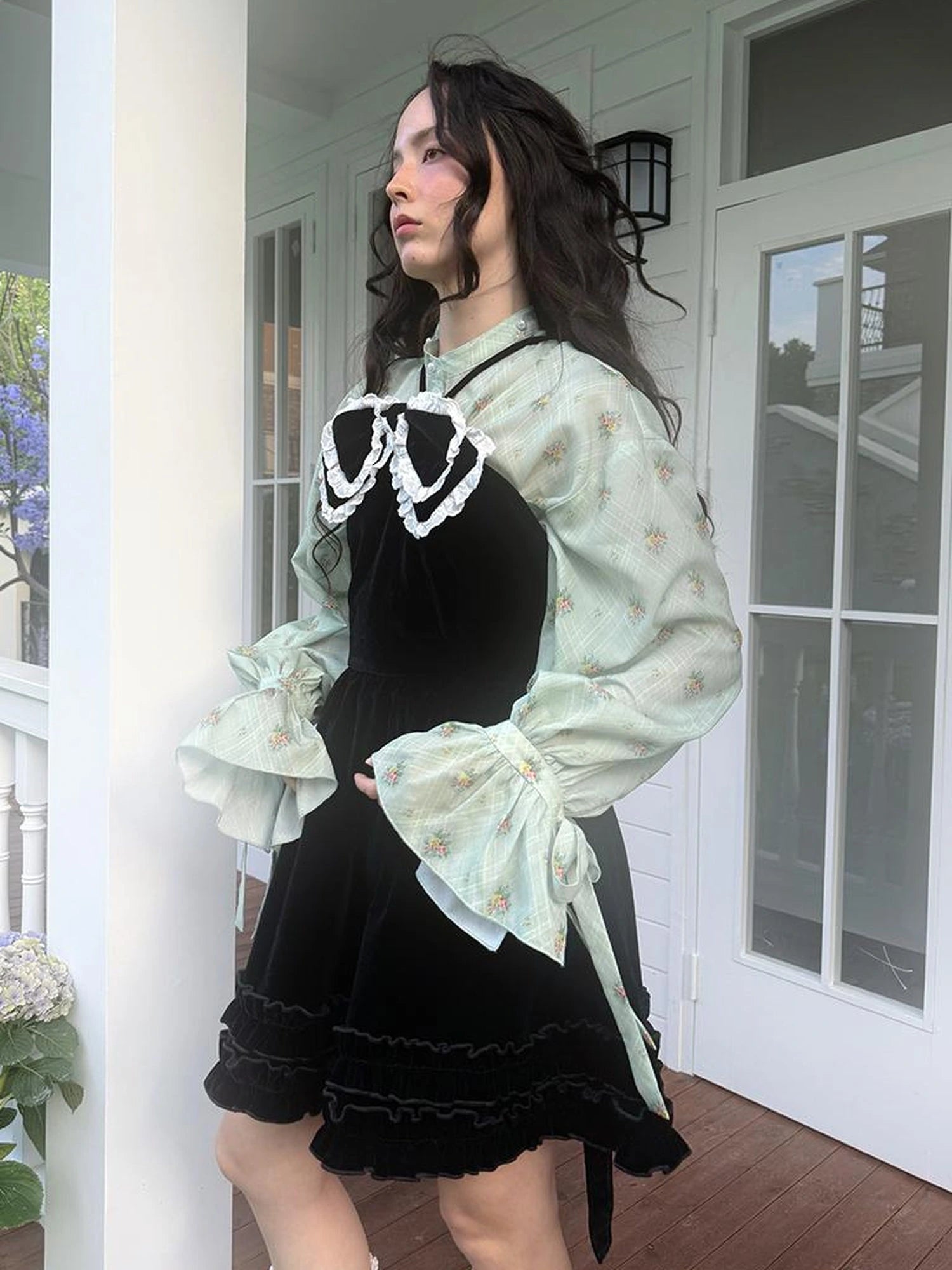 Vintage Bow Print Puff Sleeve Blouse