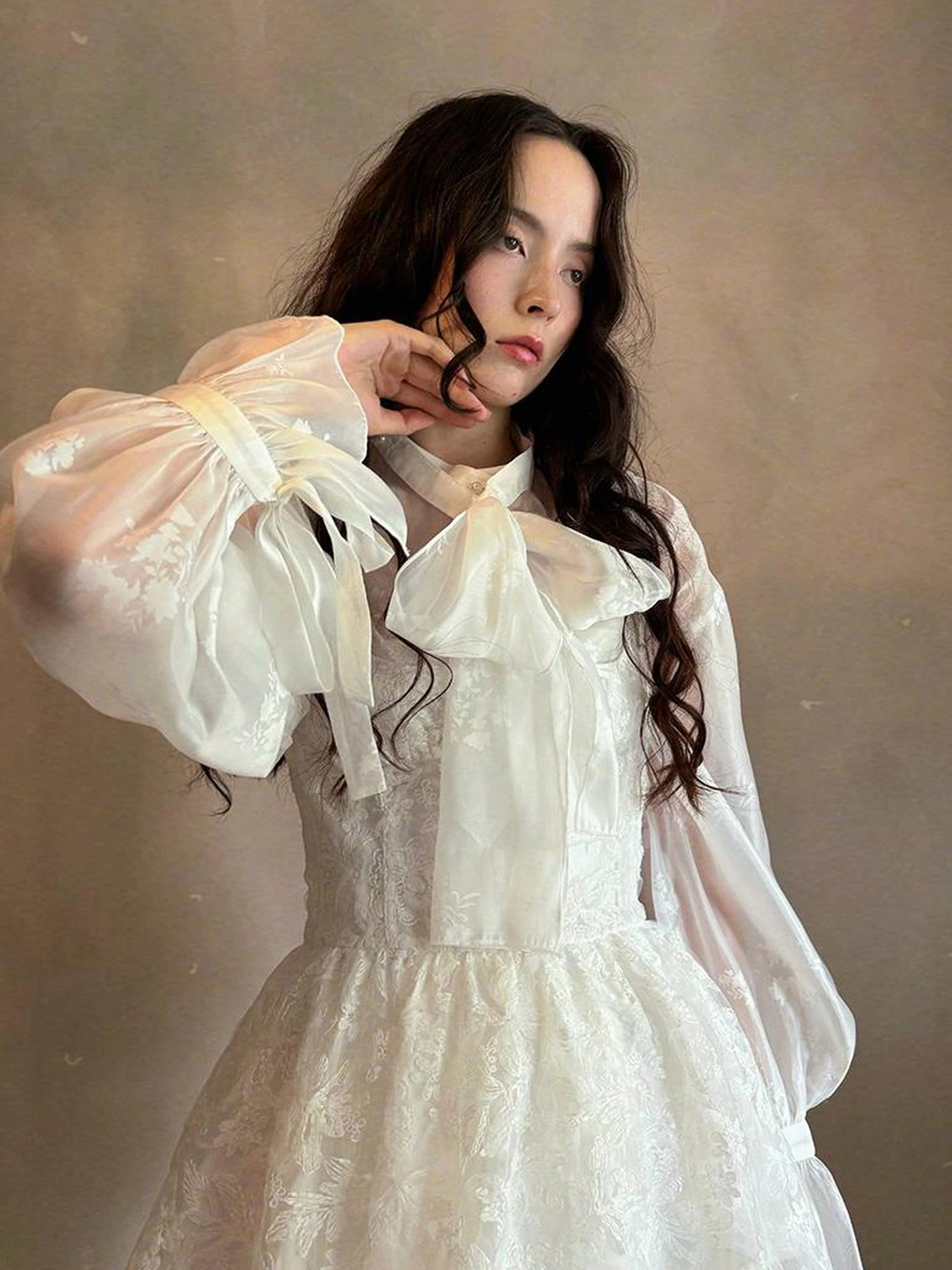 Vintage Bow Print Puff Sleeve Blouse