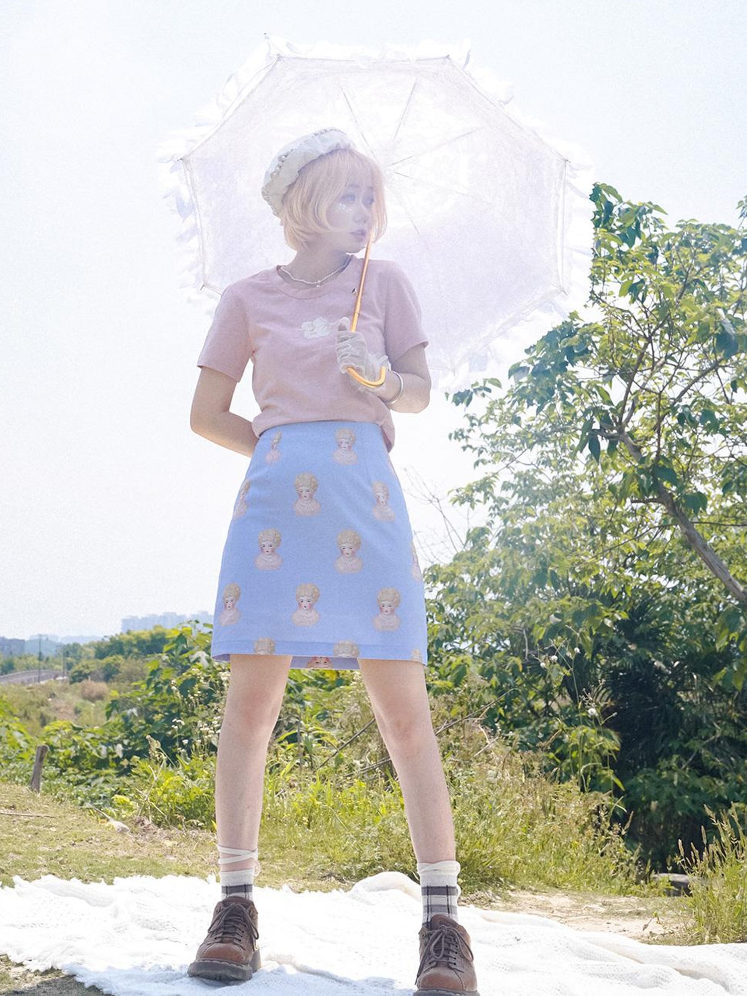 Daytoday Vintage Porcelain Doll Floral Print Midi Skirt