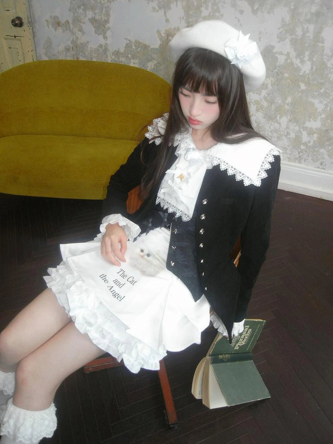 Vintage Rose Jacquard Sailor Collar Blazer