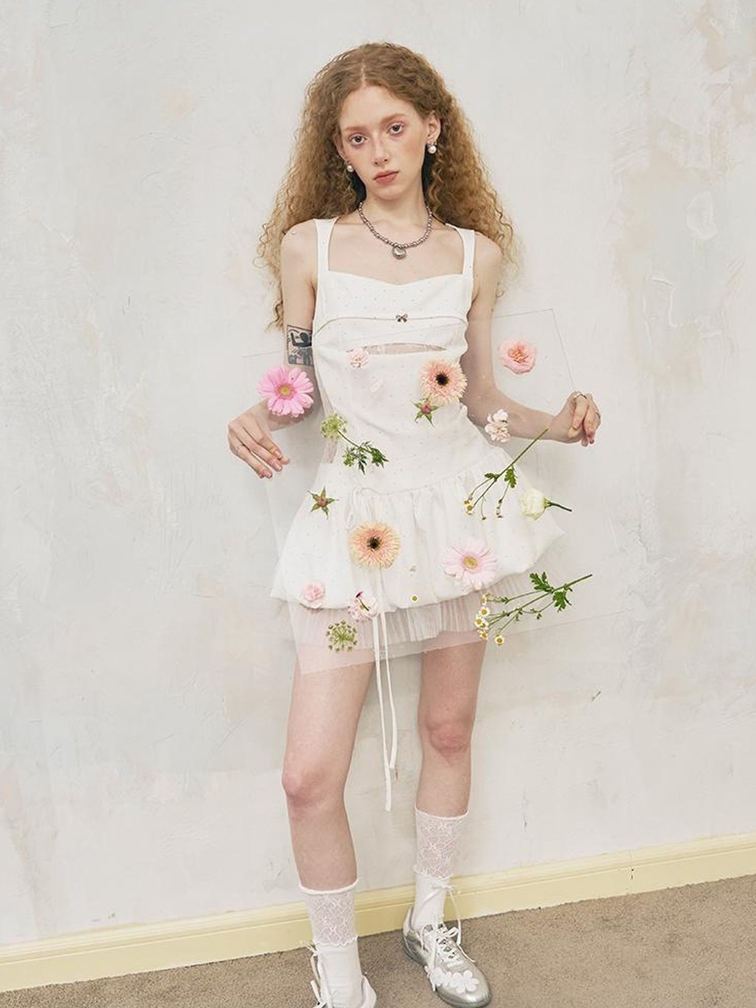 DIDDI MODA Deconstructed Lace Bloom Mini Dress With Crystal Embellishment