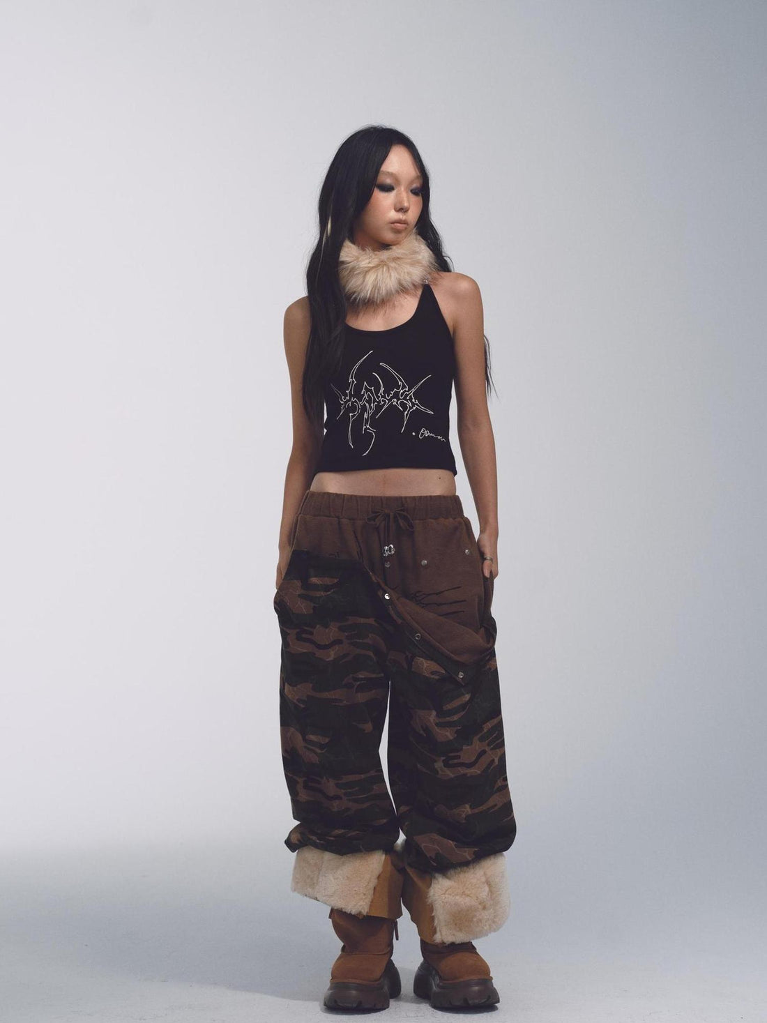 NONAME SPACE Deformed Camo Low Waist Sweatpants Loose Fit Stretch Print