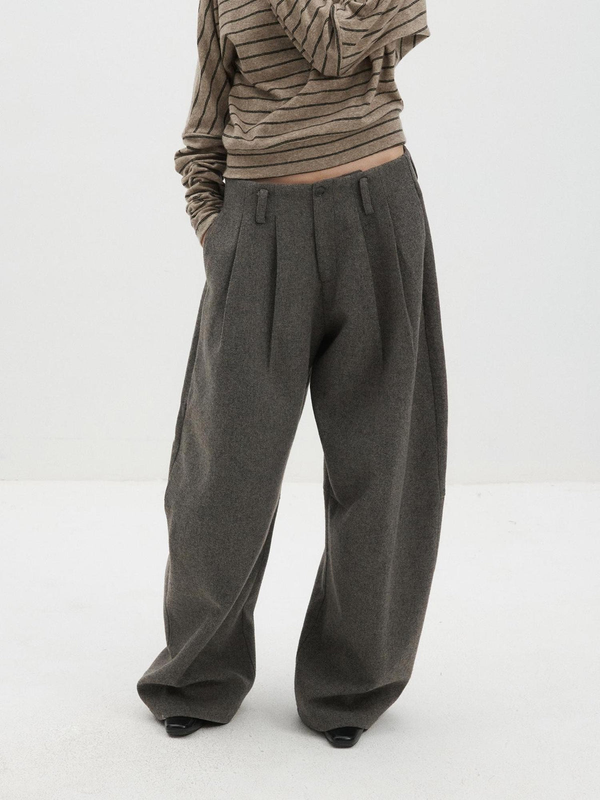 Delivery Curved Straight Leg Wool Blend Women&