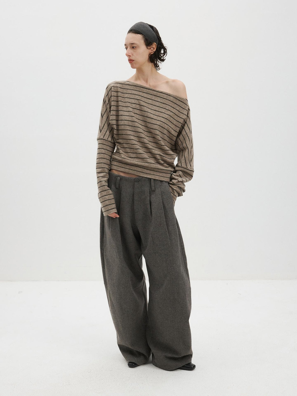 Delivery Curved Straight Leg Wool Blend Women&